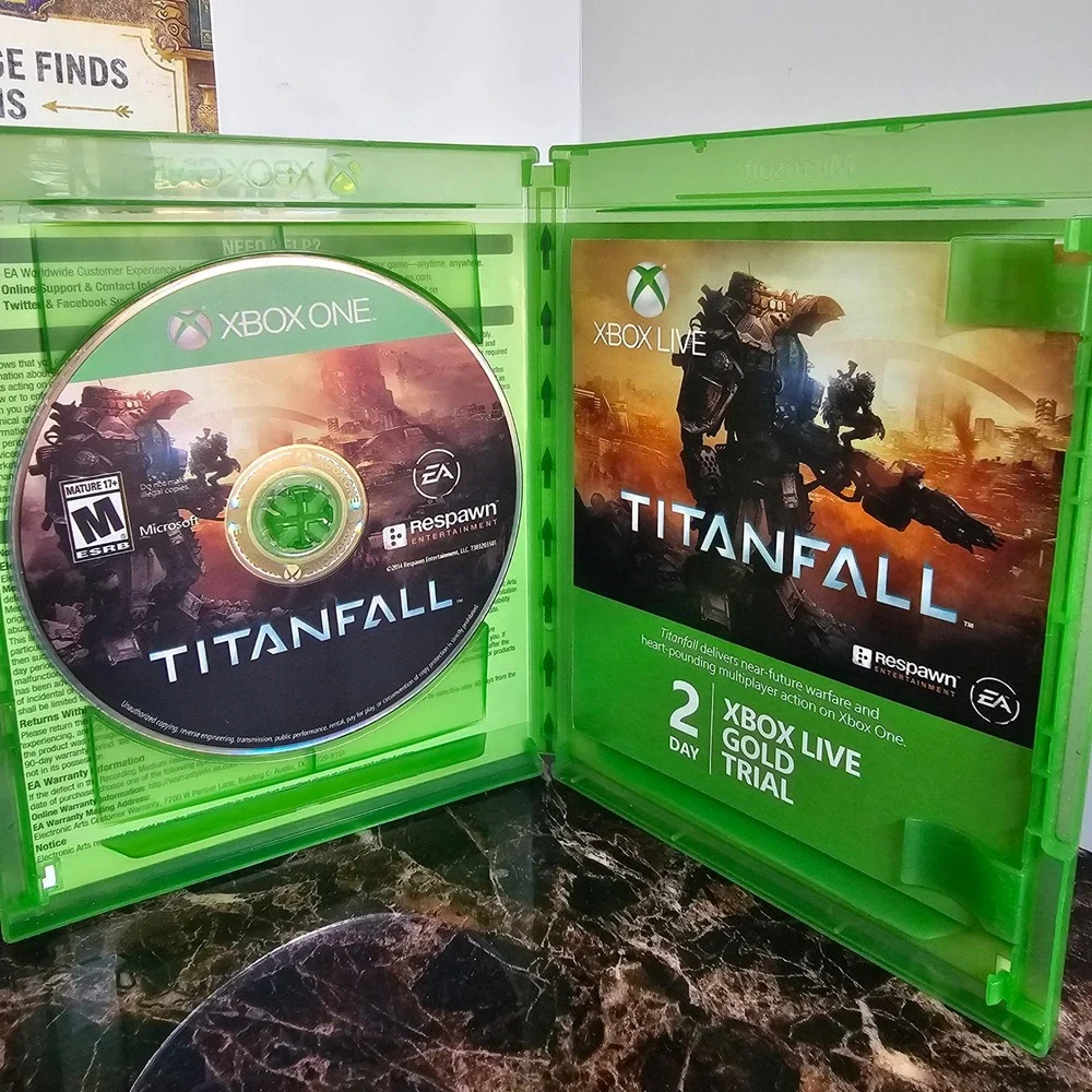 Titanfall Xbox One Video Game Respawn Entertainment EA Microsoft 2014 Disc Case